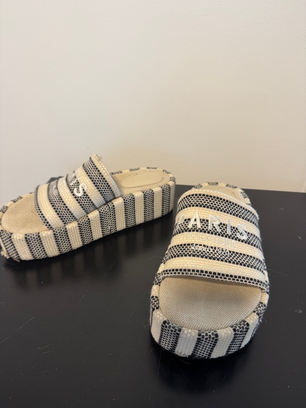 H&M Black and Cream Striped Kids Slide Sandals